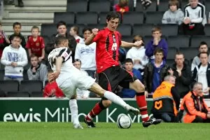 Images Dated 1st May 2010: Dunk MKDons 1212