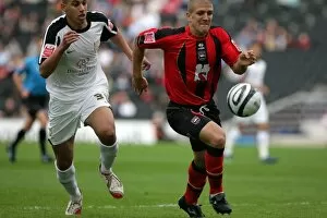 Images Dated 1st May 2010: ElAbd MKDons 0810