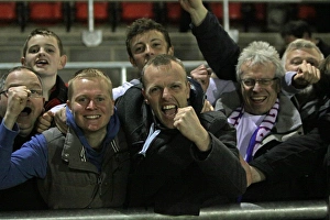 Images Dated 29th March 2011: Fans Dagenham 29MAR11 PH 0938