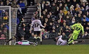 Images Dated 12th December 2015: Intense Championship Showdown: Derby County vs. Brighton & Hove Albion at iPro Stadium (12DEC15)
