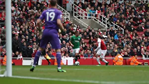 Intense Premier League Showdown: Arsenal vs. Brighton & Hove Albion (05MAY19)