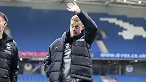 Intense Premier League Showdown: Brighton & Hove Albion vs. Burnley (09DEC23)
