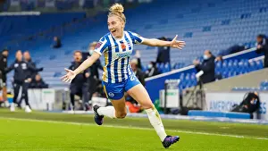Intense WSL Clash: Brighton & Hove Albion Women vs. Leicester City Women (14NOV21)
