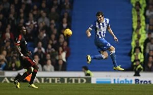 Images Dated 29th November 2014: Lewis Dunk in Action: Brighton & Hove Albion vs Fulham (29NOV14)