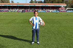 Images Dated 21st October 2018: Mascots - Man City-7504