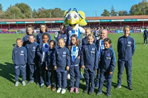 Images Dated 21st October 2018: Mascots - Man City-7534