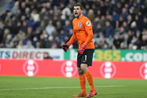 Newcastle United 30DEC17 Prints: Mathew Ryan of Brighton and Hove Albion Faces Newcastle United Attack in Premier League Clash (30DEC17)