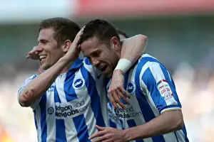 Dist:lguepaper Prints: Matthew Upson Scores the Second Goal for Brighton & Hove Albion against Blackpool