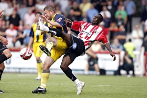 Images Dated 15th August 2009: Navarro Brentford 7366