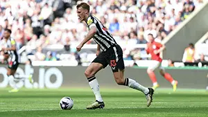 Newcastle United Defender Dan Burn 33 Prints: Newcastle United v Brighton and Hove Albion Premier League 11MAY24