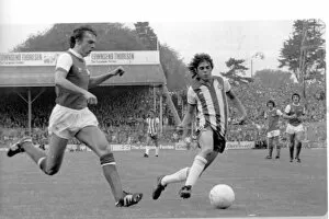Images Dated 18th March 2009: Peter Ward v Arsenal 1979
