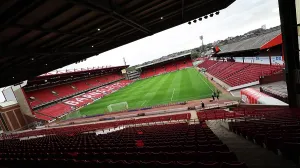 Barnsley 23SEP25 Prints: PH1 4623
