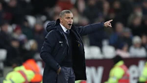 Images Dated 2nd January 2019: Premier League Showdown: Brighton and Hove Albion vs. West Ham United at The London Stadium