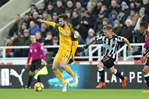 Newcastle United 30DEC17 Prints: Propper vs. Ritchie: Intense Midfield Battle in Newcastle United vs