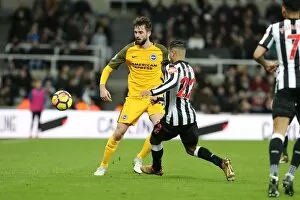 Images Dated 30th December 2017: Propper vs Yedlin: Intense Midfield Battle in Newcastle United vs Brighton and Hove Albion (30DEC17)