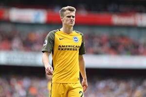 Images Dated 1st October 2017: Solly March in Action: Arsenal vs. Brighton and Hove Albion, Premier League (1st October 2017)
