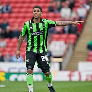 Images Dated 28th April 2012: Thrilling Npower Championship Showdown: Liam Bridcutt's Standout Performance at Barnsley vs