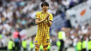 Clapping Prints: Tottenham Hotspur v Brighton and Hove Albion Premier League 25MAY25