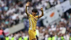 Clapping Prints: Tottenham Hotspur v Brighton and Hove Albion Premier League 25MAY25