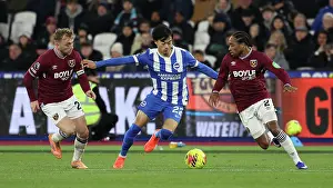 Weaves His Way Through Prints: West Ham United v Brighton and Hove Albion
Premier League
30DEC25